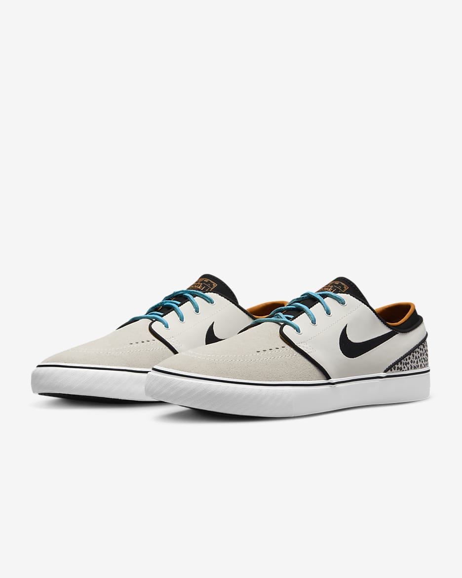 Nike SB Zoom Janoski OG Electric Skate Shoes. Nike